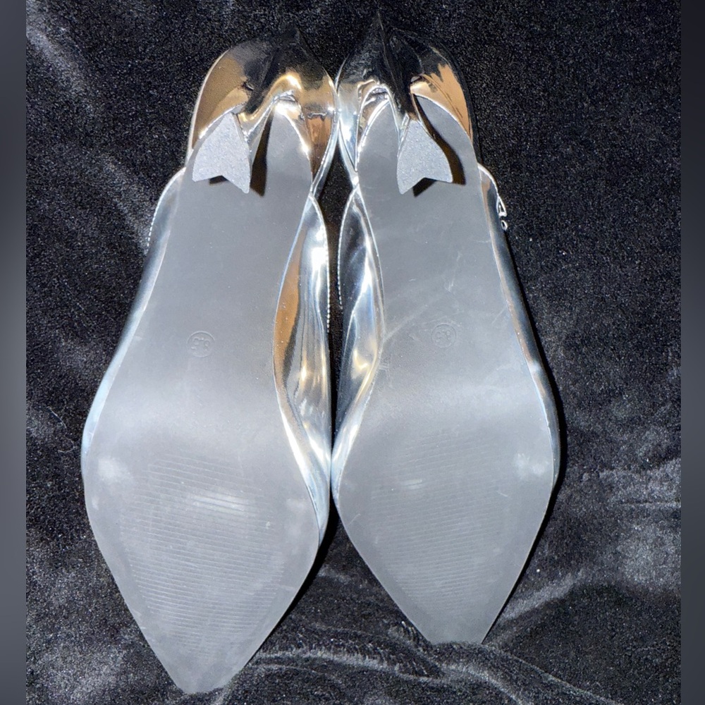 Cape Robbin Metallic Silver Lamb Statement Pointed Toe Mule Heels Sz 8.5 - Picture 10 of 17